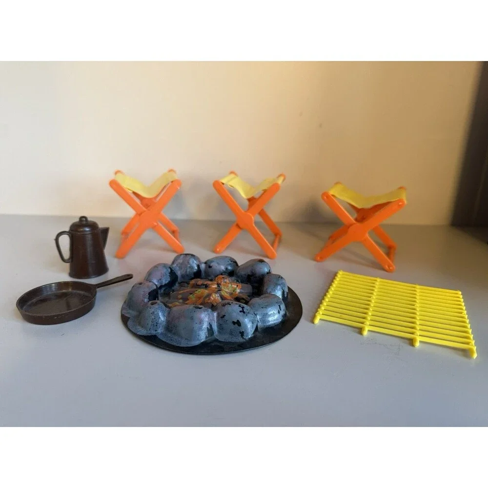 VINTAGE MATTEL BIG JIM SPORTS CAMPER EQUIPMENT BARBIE